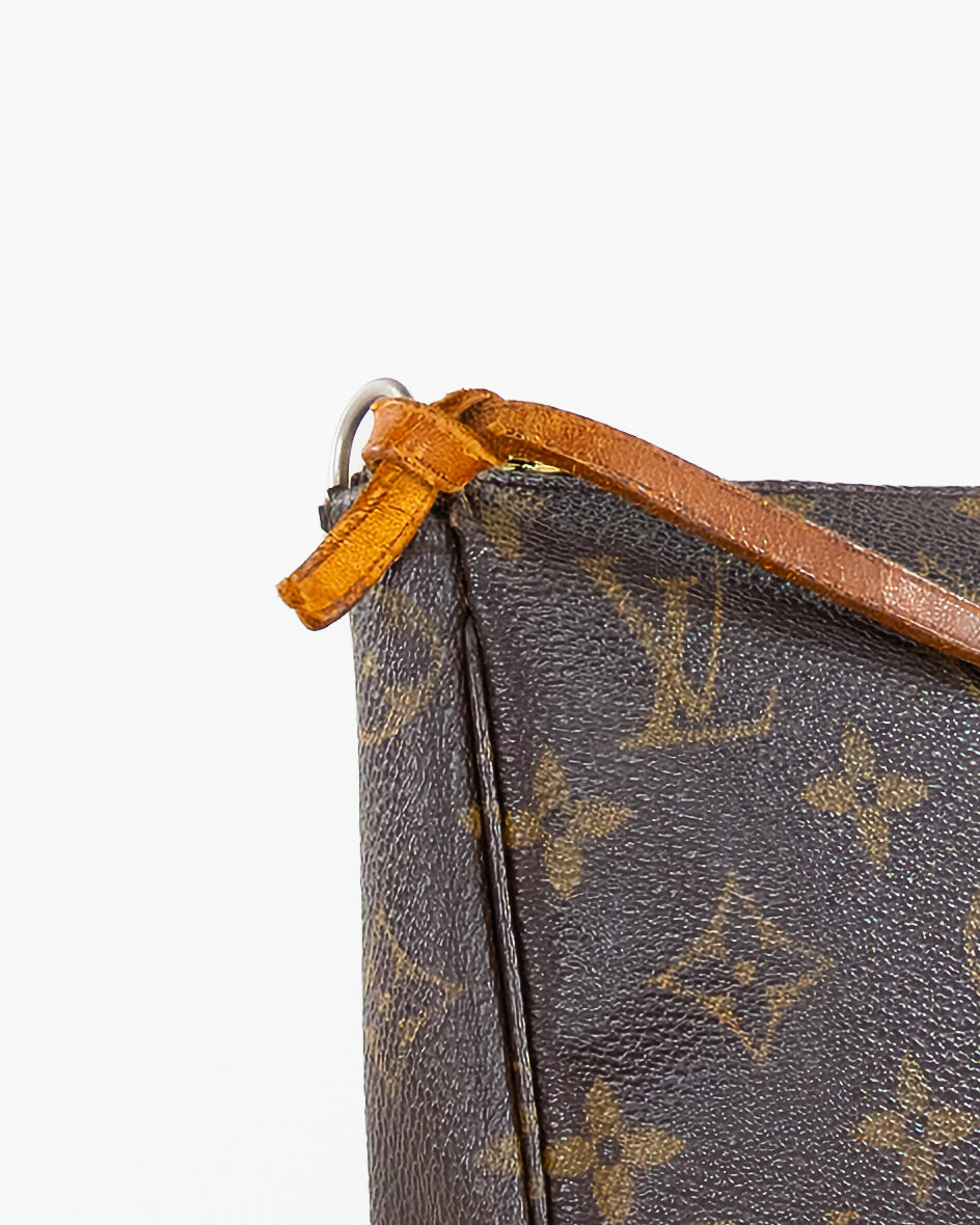 Monogram Pochette Accessoires Beugel