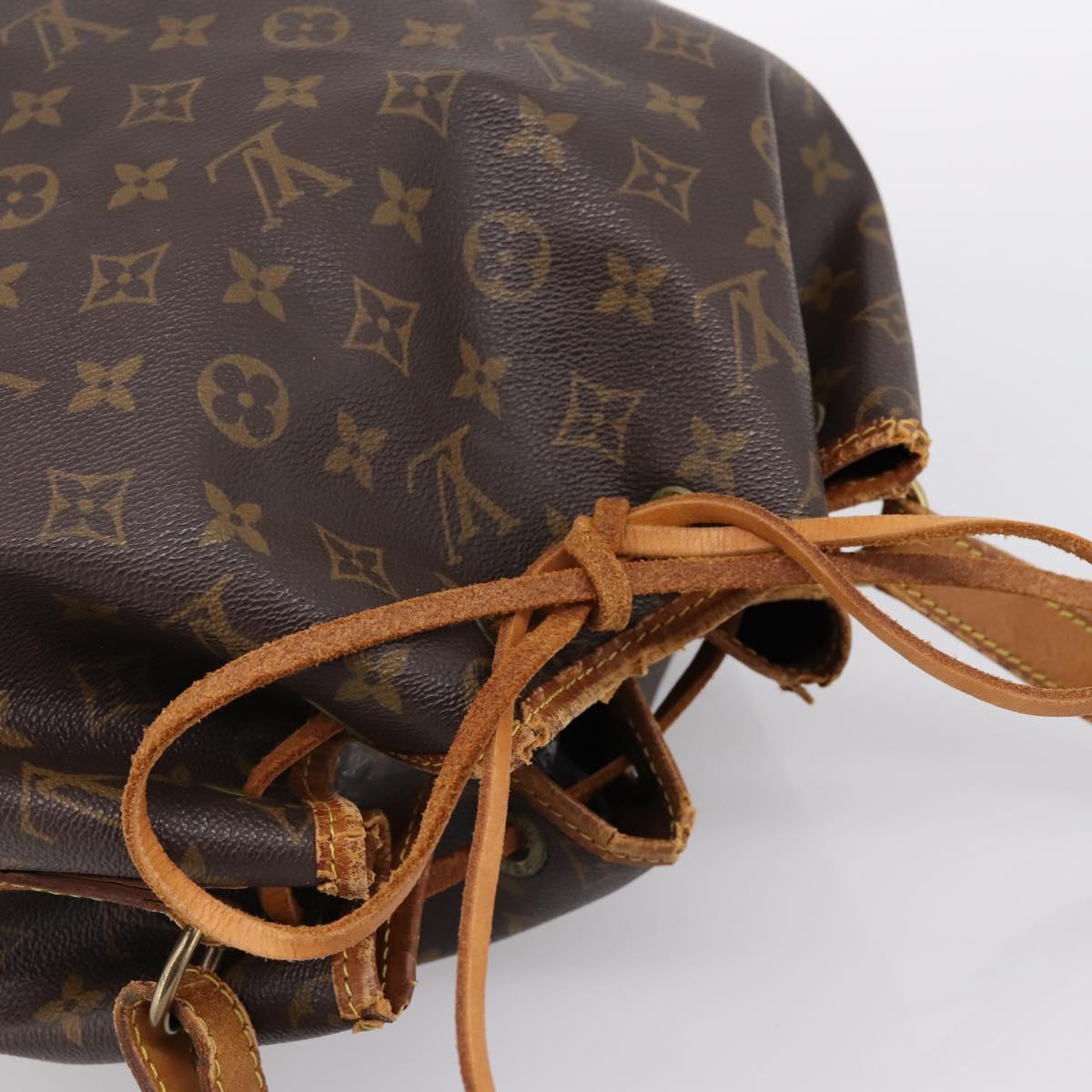 Monogram Noe Schoudertas