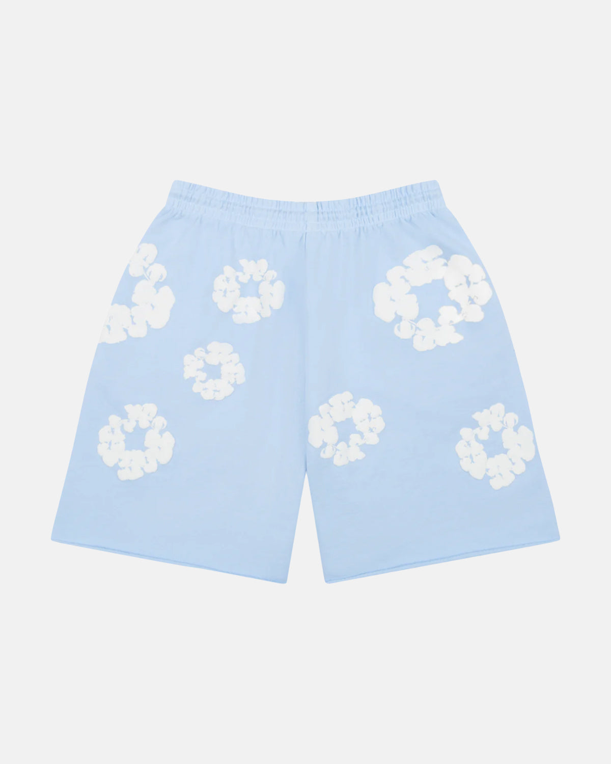 De babyblauwe katoenen korte broek met kransmotief